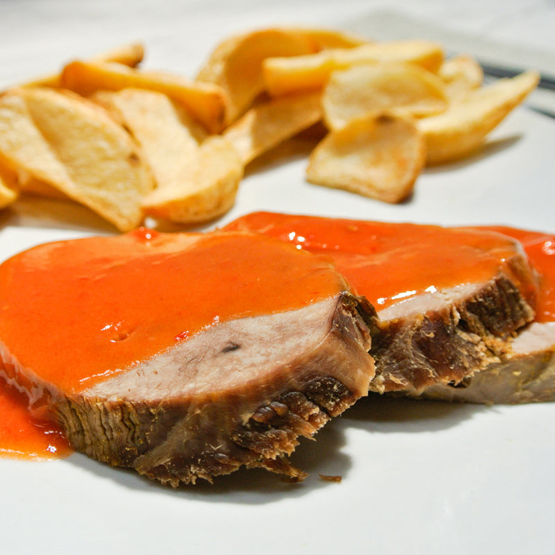 CARNE AL JUGO CON PAPAS ASADAS