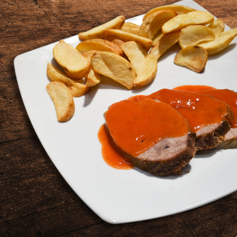 CARNE AL JUGO CON PAPAS ASADAS